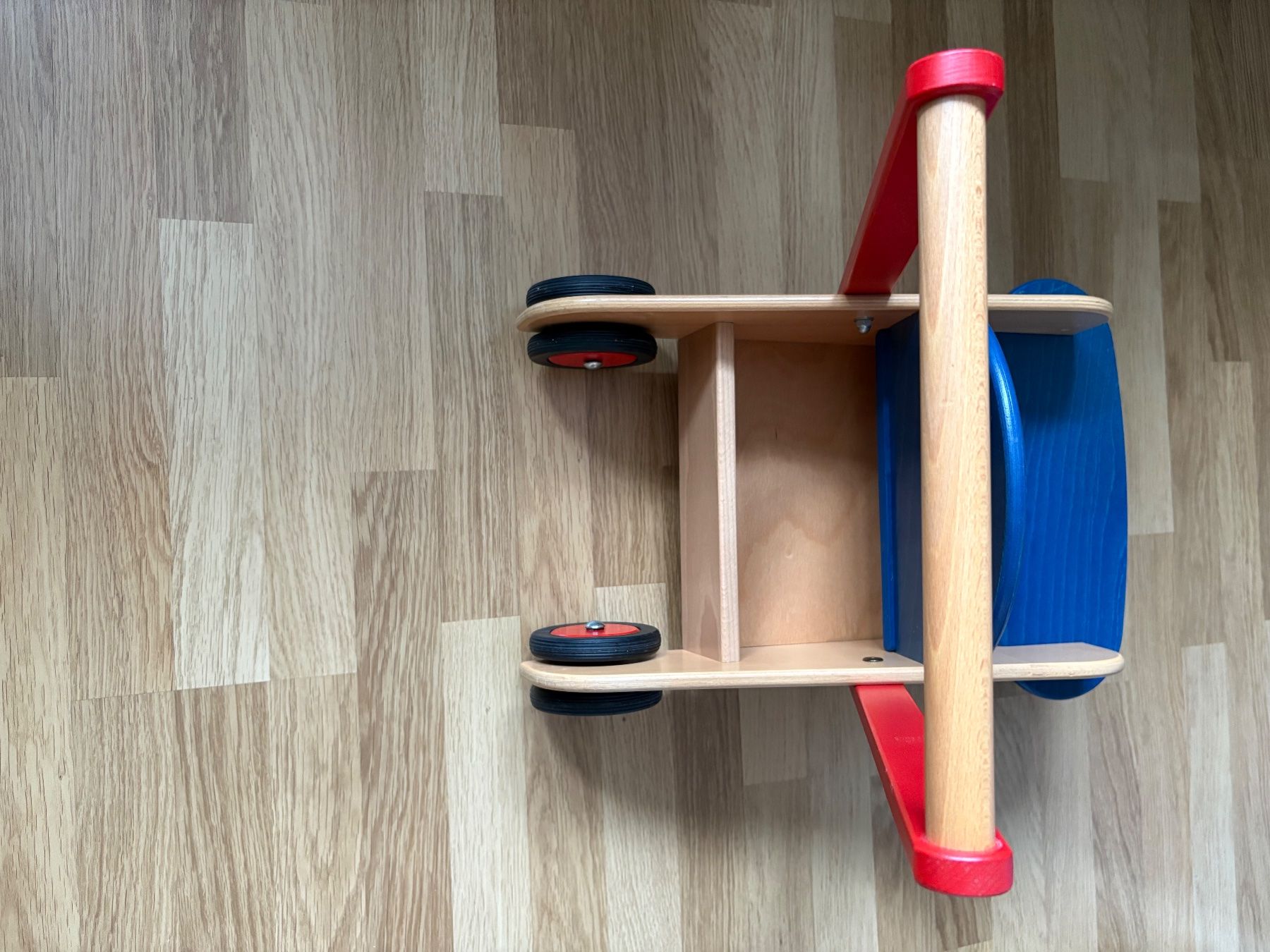 Veicoli per bambini: Trotteur / véhicule pour premiers pas – Usato da Sion venduto da Nadia-50 4