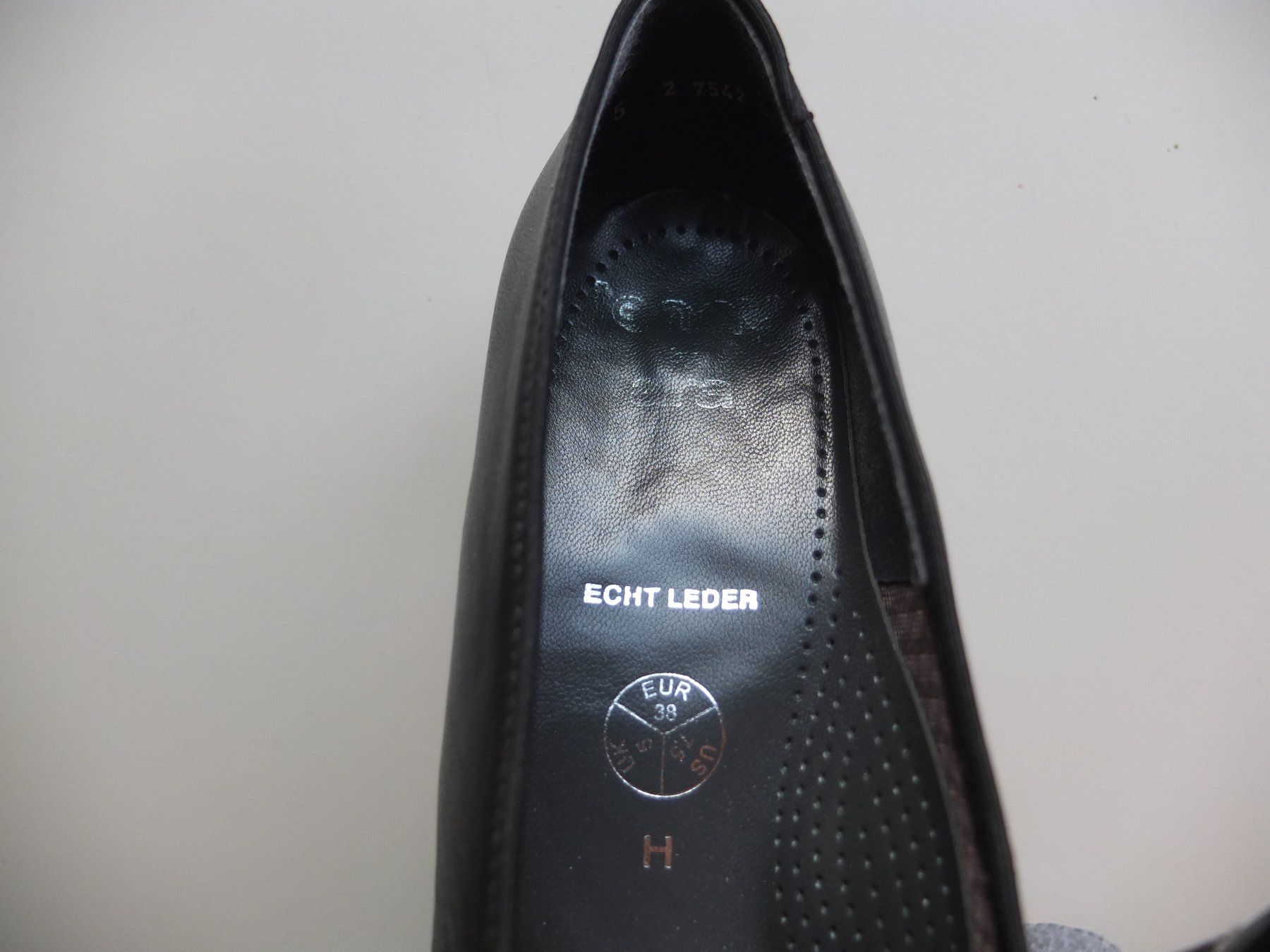 Damenschuhe: Frauenschuhe – Gebraucht aus Gretzenbach von JerFe 7