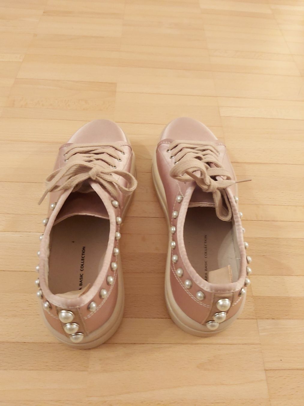Zara Scarpe da donna: Zara Sneaker mit Perlen Satin Grösse 38 – Usato da Frauenfeld venduto da mariom02 2
