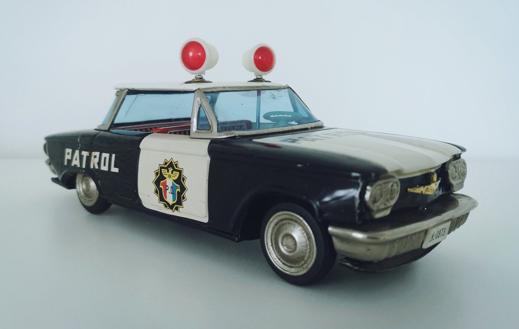 Modellini d'auto: altes Blechauto (1:18) – Usato da Niederbipp venduto da kevintifu20 1