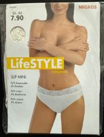 Slip LifeStyle Elegance Mini creme, mit Spitze