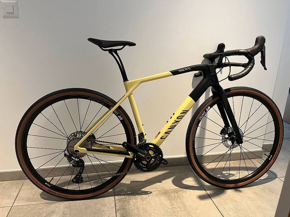 Gravel Canyon Grail CF SL Di2 (Gebraucht) in Châtillon JU für