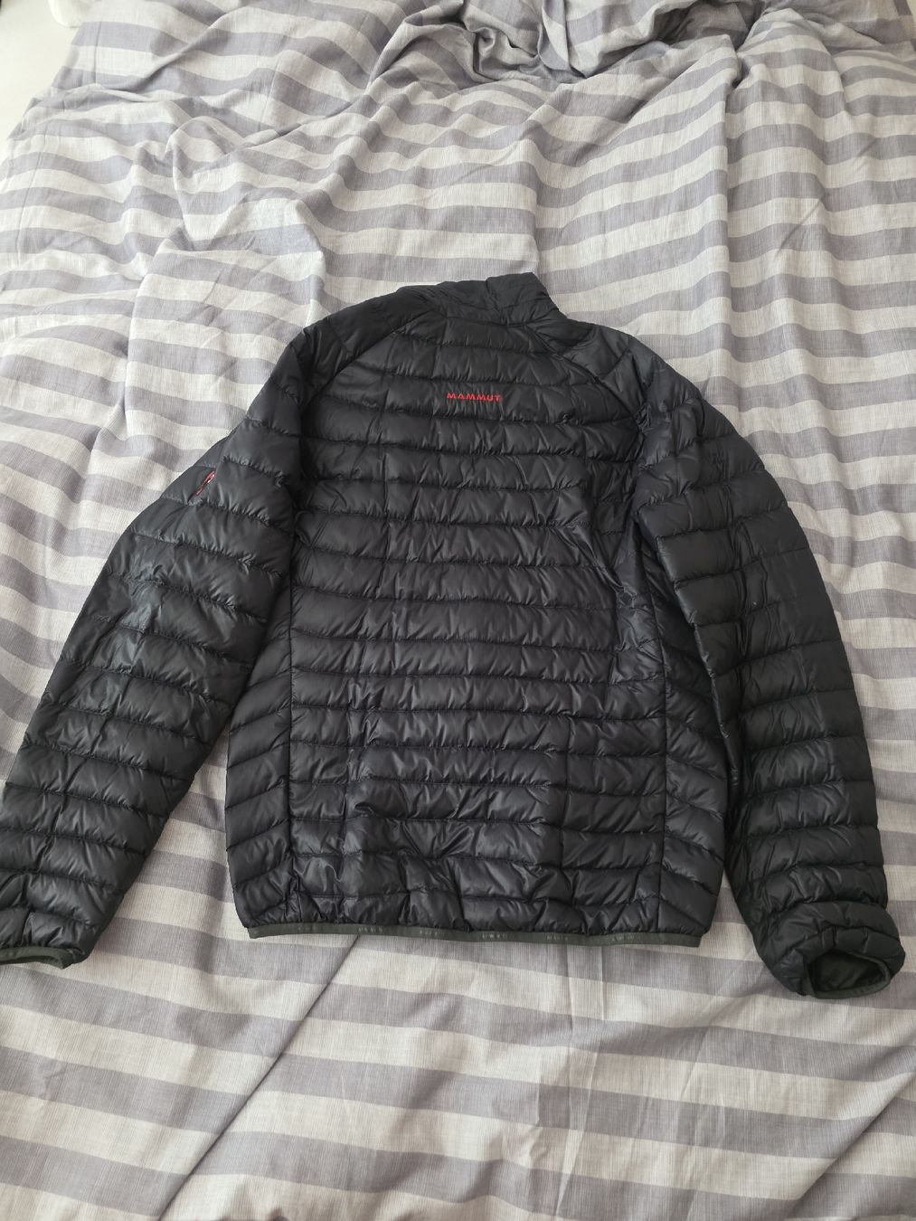 Mammut Giacche: Veste Mammut noir – Usato da Bulle venduto da Christophe1080 1