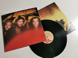 BEE GEES - SPIRITS HAVING FLOWN