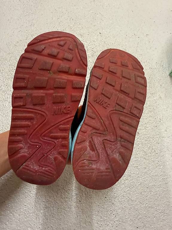 Nike Herrenschuhe: kinder Nike Schuhe – Gebraucht aus Gümligen von xifenglie 3