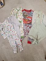 5 Kinderschlafanzüge Pyjamas Grösse 86/92