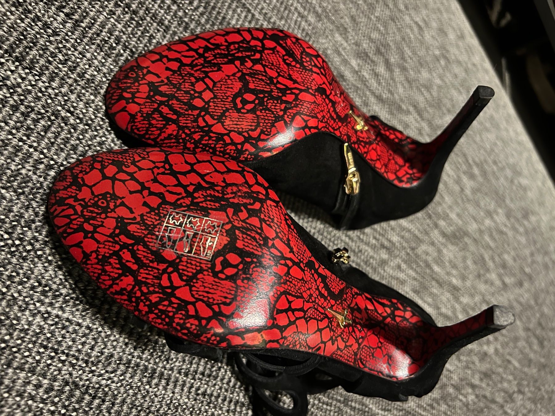 Scarpe da donna: Cesare Paciotti Ankle Boot‪ – Nuovo e nell'imballaggio originale da Pazzallo venduto da DaniFi 1