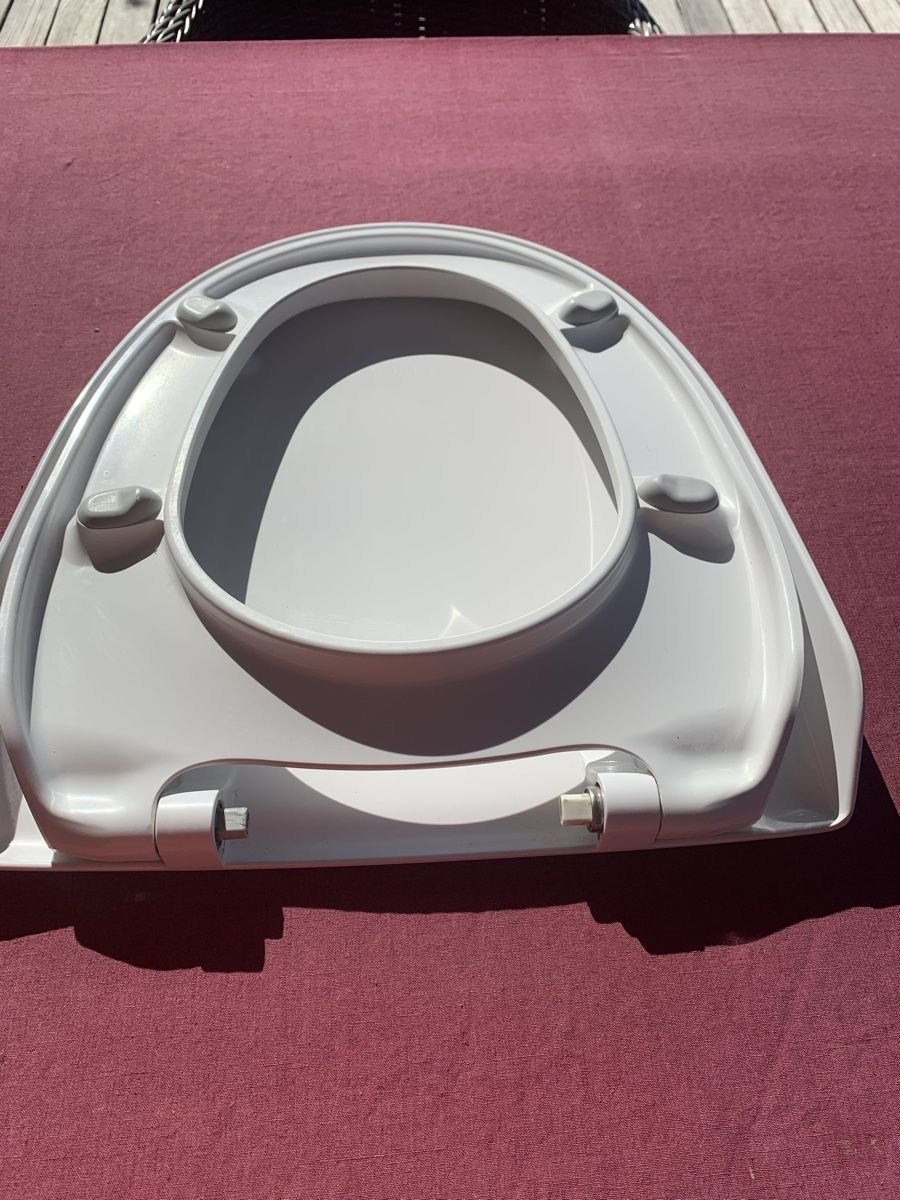 Geberit WC: Deckel zu Dusche WC Aquaclean 8000 – Usato da Küttigen venduto da Wasserflue