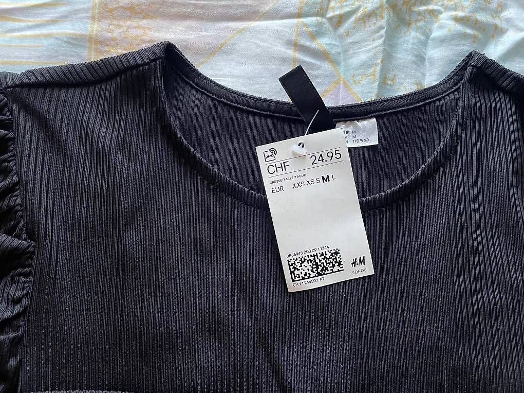 H&M Vestiti: Kleid M – Nuovo e nell'imballaggio originale da Niederhasli venduto da sev_d7hq 1