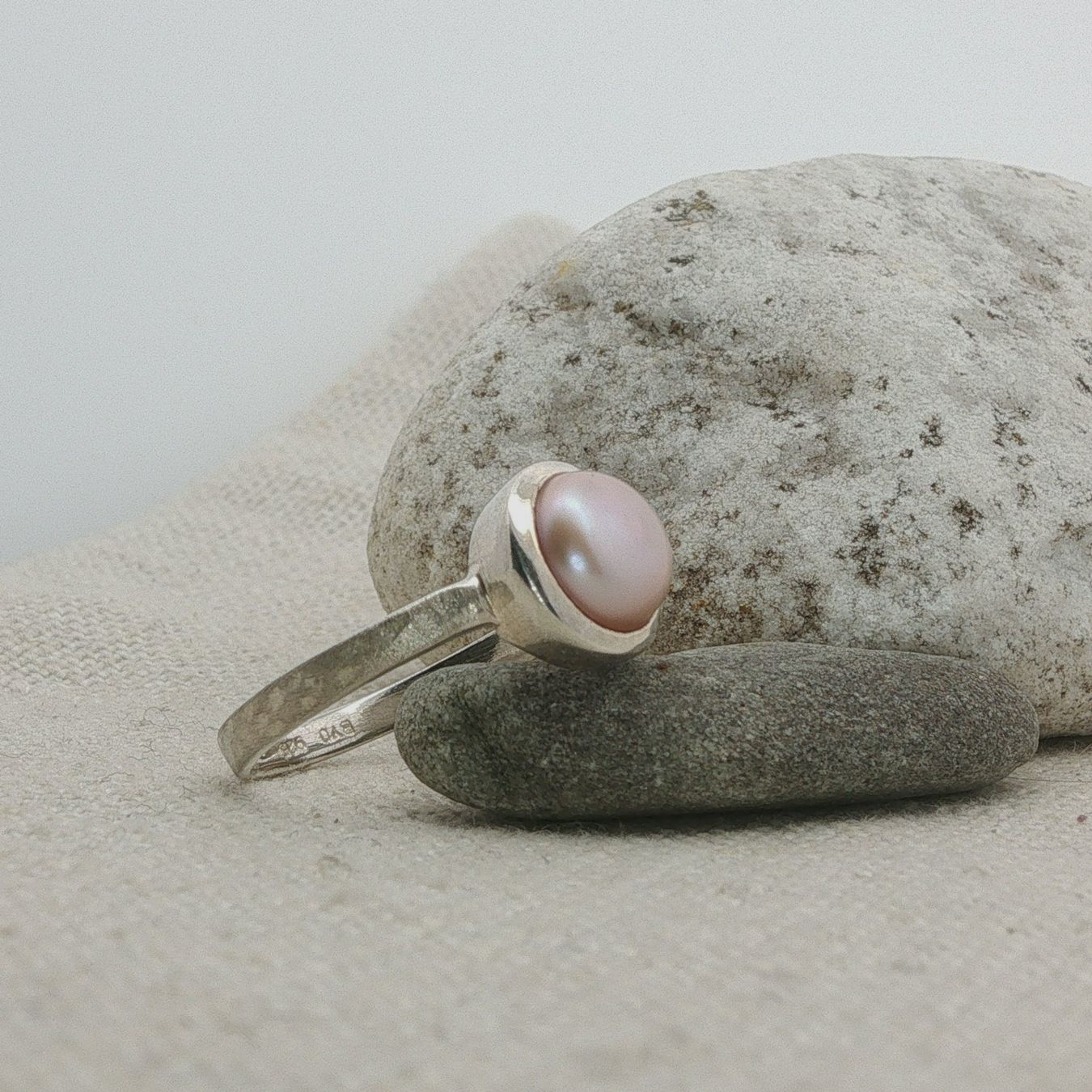 Olga Ribler Ringe: Feiner Silber Ring 925 mit Perle Grösse 61 – Neu (gemäss Beschreibung) aus Luzern von Schmuckoutlet 7