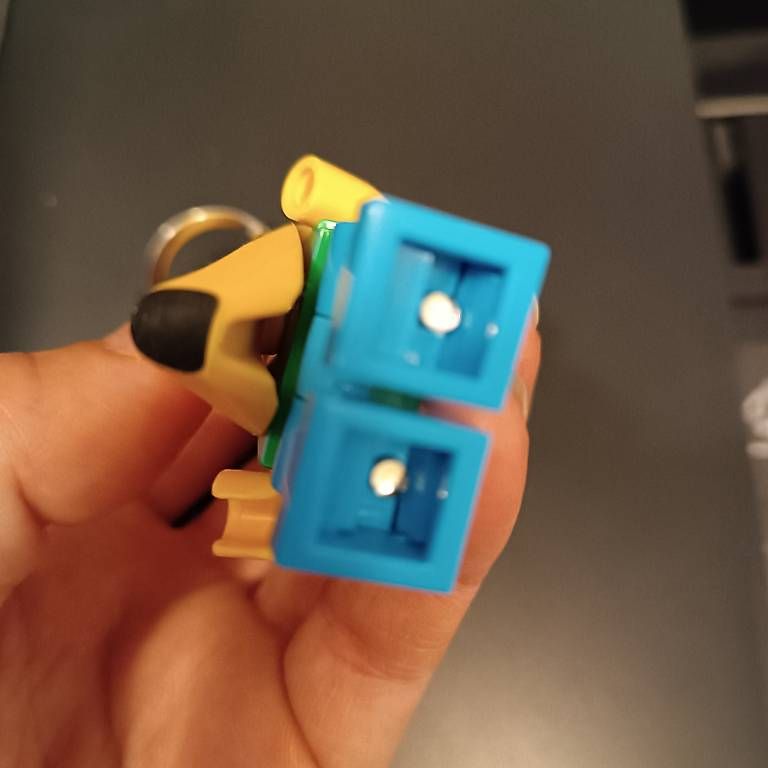 Portachiavi: Porte-clés Playmobil avec led – Usato da Cornaux NE venduto da Mimi983 1