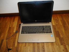 HP Laptop, def. Bildschirm und DVD-Auswurf defekt.