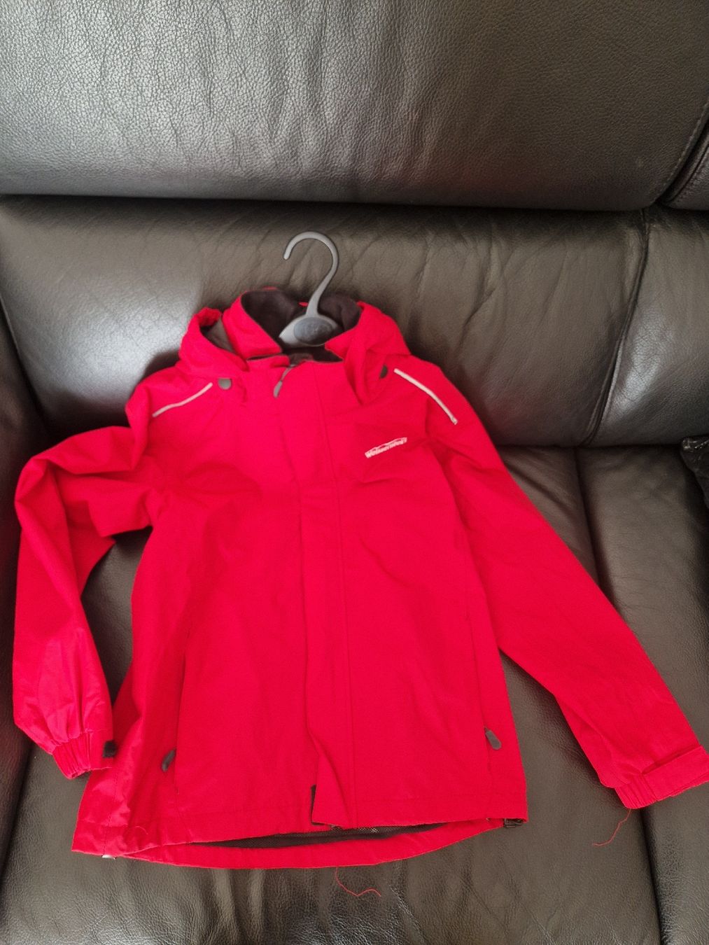 Giacche: Veste Weissenstein rouge, taille 152 k-way – Usato da Penthaz venduto da Sosotroc