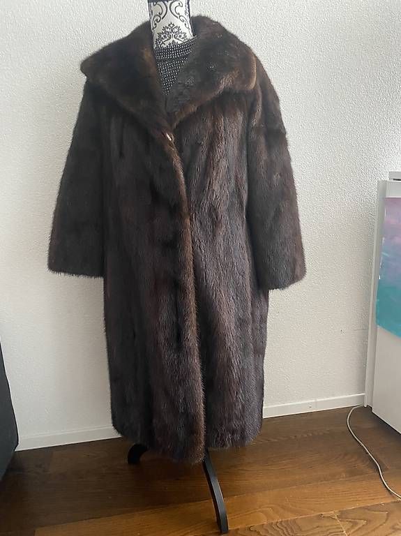 Cappotti: Nerzmantel – Usato da hindelbank venduto da patriziakur