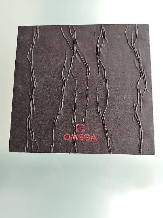 Cassapanche: OMEGA / Coffret Chic & Rare  !!! – Usato da Bulle venduto da italicum 4
