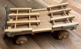 Holzladewagen, neuwertig