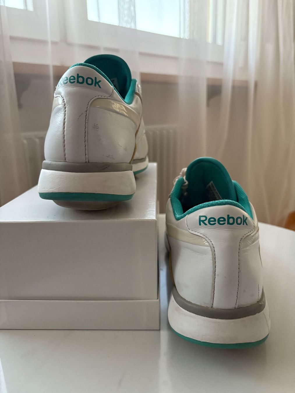 Reebok Scarpe da donna: REEBOK Snieker gr39 – Usato da Niederbipp venduto da blu_jw7r 2