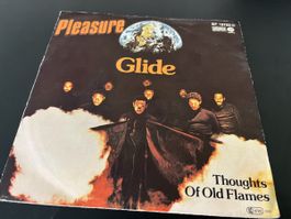 Pleasure - Glide / Thoughts Of Old Flames 7“