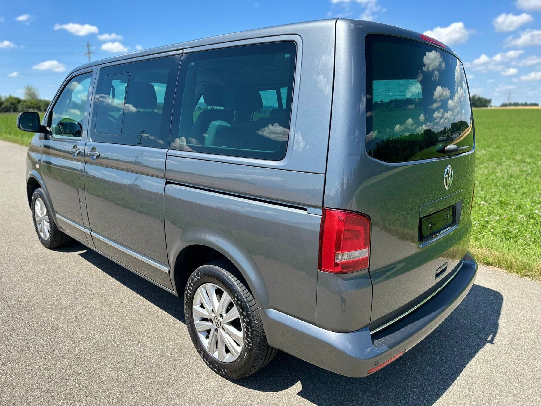 VW Camping Fahrzeuge: VW T5 Multivan 2.0 Bi-TDI CR Highline 4Motion DSG – Gebraucht aus Hünenberg von Auto-Klinik01 5