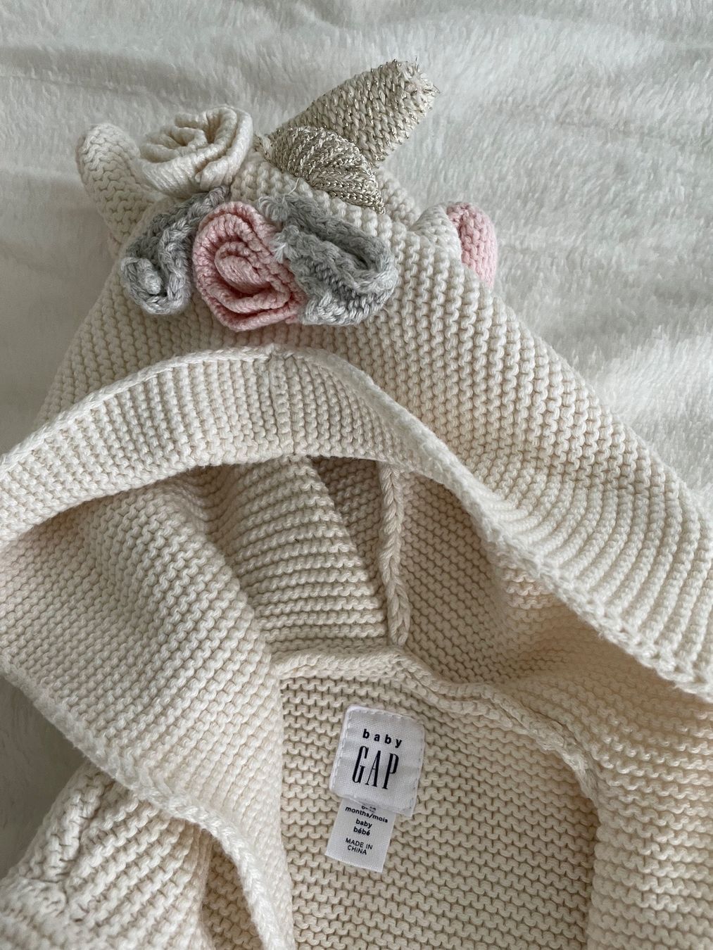 Lotti & Set di vestiti: Strickjacken Einhorn von Baby Gap – Usato da Buch am Irchel venduto da pas_ddk2 2