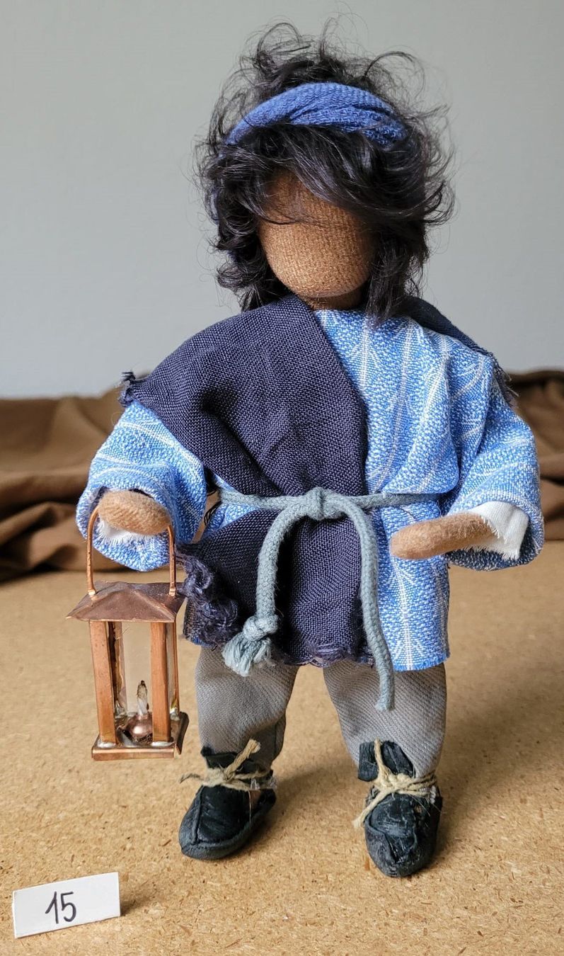 Statuette: Schwarzenberger Krippenfiguren Hirt/Knabe ca. 19cm N15 – Nuovo (secondo la descrizione) da Abtwil SG venduto da Roebi250 1