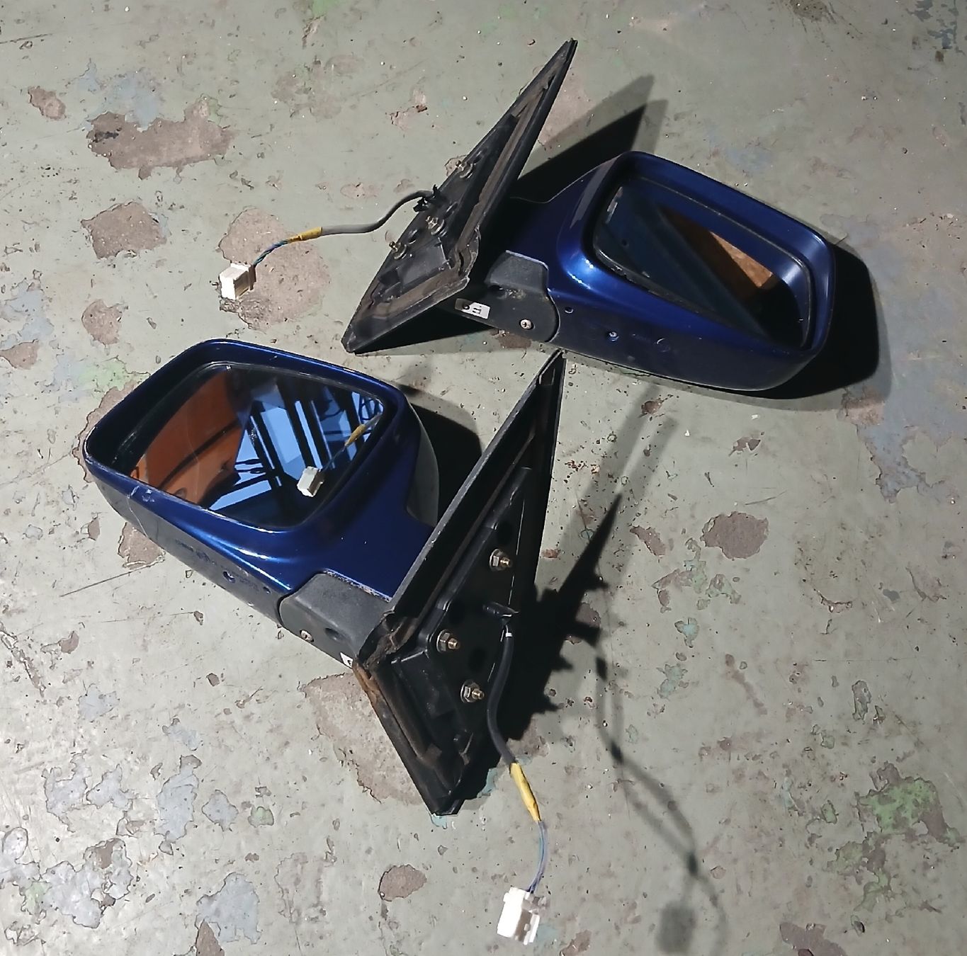Nissan Tutti pezzi di ricambio auto: Rétroviseurs Nissan XTrail 2001-2007 – Usato da la heutte venduto da Auto-stock 1