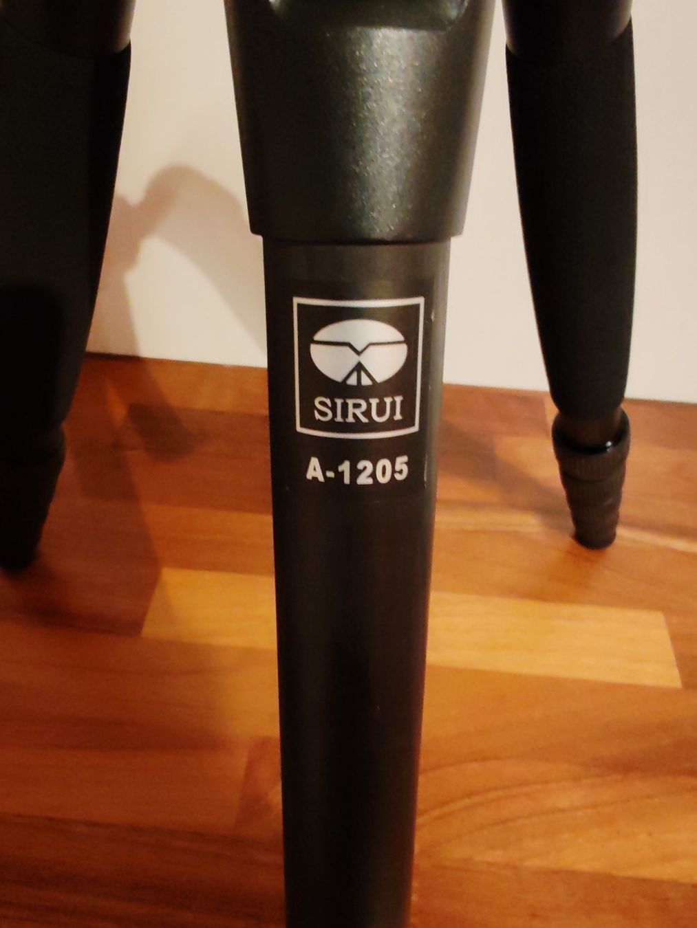 Sirui Stative & Köpfe: SIRUI T-1205 + E-10 Traveler – Gebraucht aus Basel von Panchovilla 2