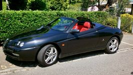 Wunderschöner Alfa Romeo Spider 2.0 Twins Park Cabriolet