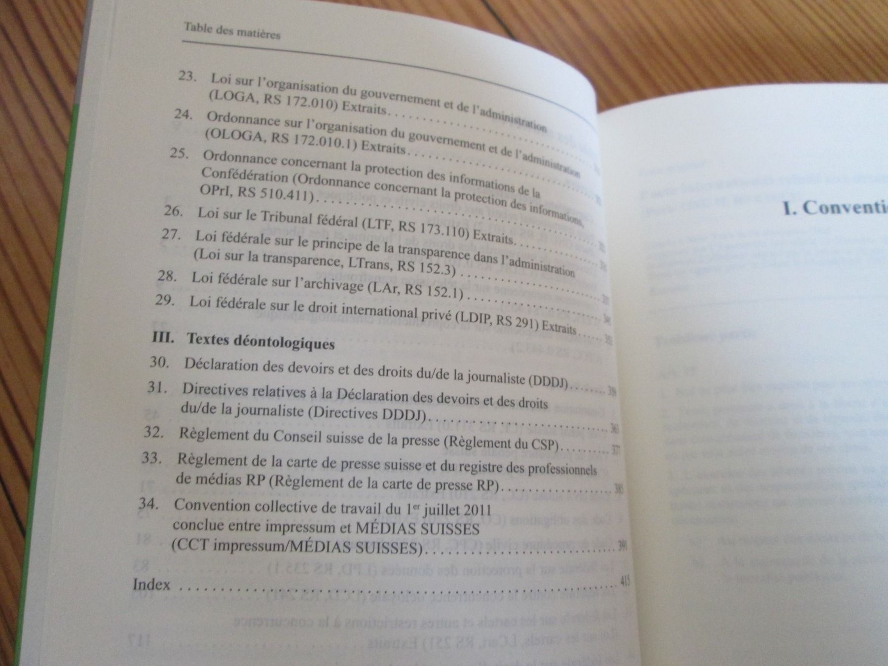 Libri: Droit de la communication - Recueil de textes – Usato da Neuchâtel venduto da Dualseele 2