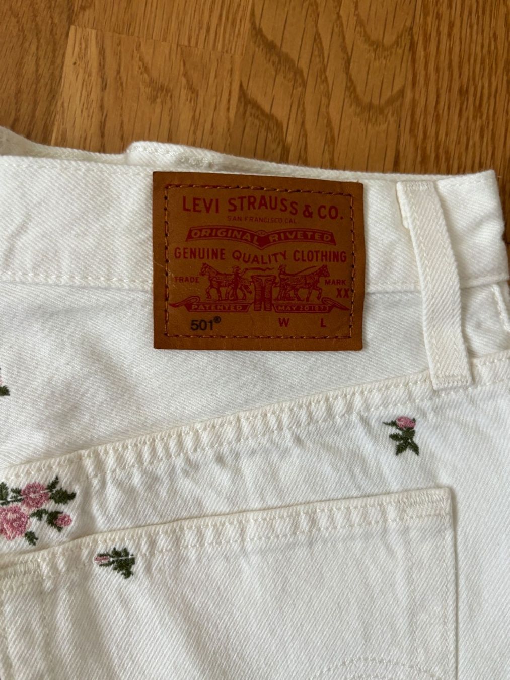 Levi's Pantaloni: LEVIS Schort Gr.W 25 (N) – Usato da Wallisellen venduto da AS.TZ. 2