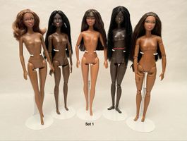 Barbie, 6 Puppen inkl. Puppenständer