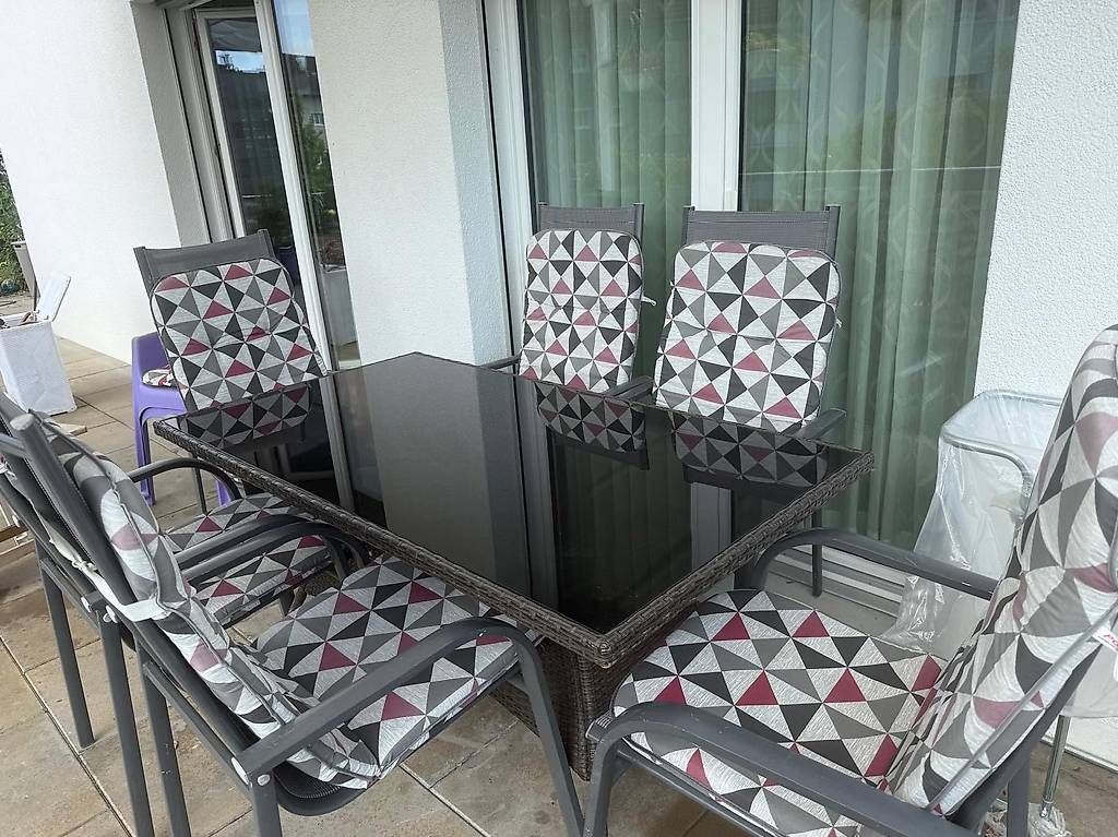 Tische: Garten Möbel mit Stühle  – Gebraucht aus Schaffhausen von ste_8j55