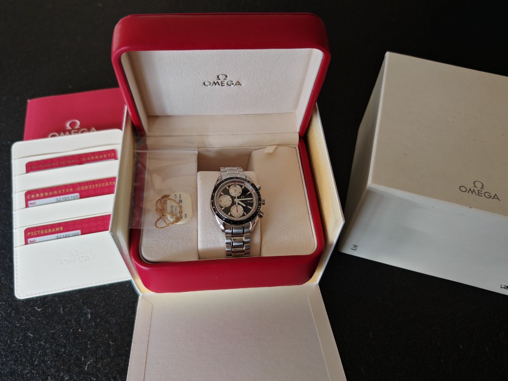 Omega Orologi: Oméga Speedmaster Date Chrono Full Set année 2009 – Usato da TROISTORRENTS venduto da winwin63 9
