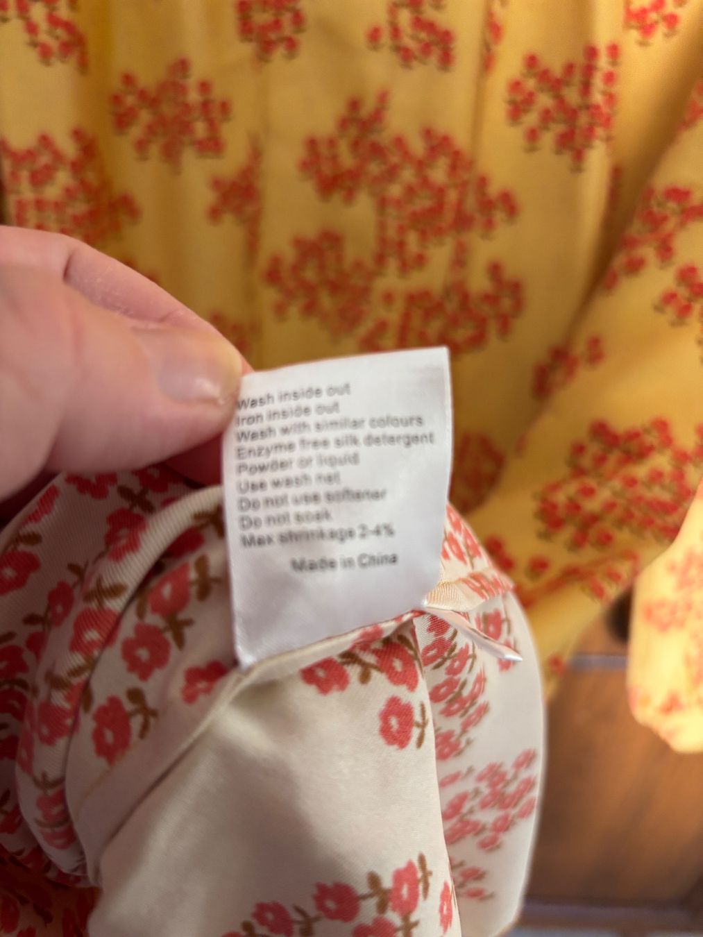 Vestiti: KLEID AUS 100% SEIDE – Usato da Zürich venduto da STYLEHAUS 9
