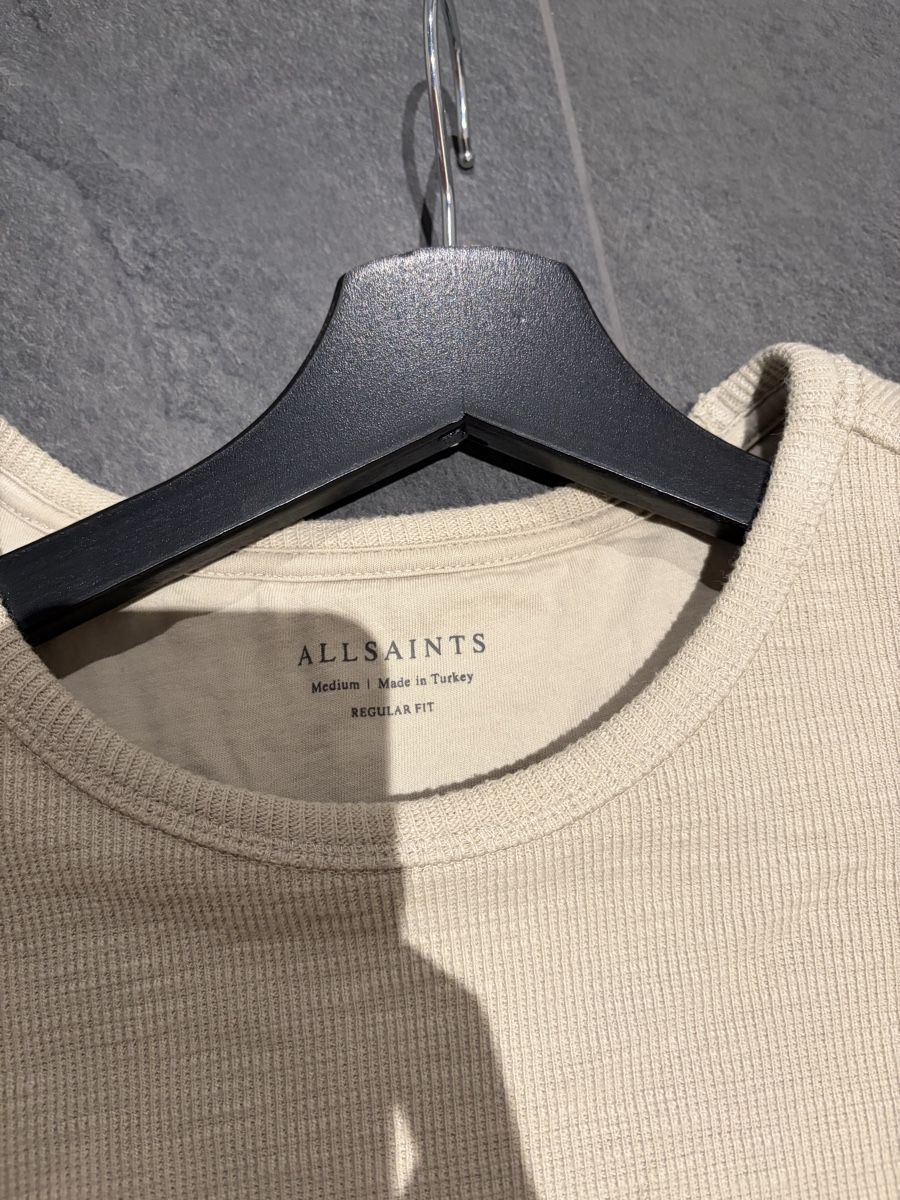 Allsaints T-Shirts: All Saints T-Shirt Beige Medium – Gebraucht aus Frauenkappelen von SSCN01 2