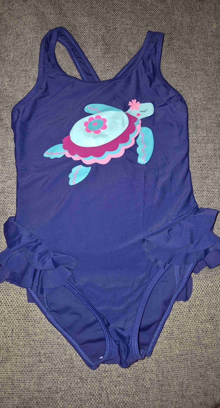 Badekleider & Bikinis: Mädchen Badeanzug Grösse 128 mit Schildkröte! – Gebraucht aus Altendorf von caj_hry2