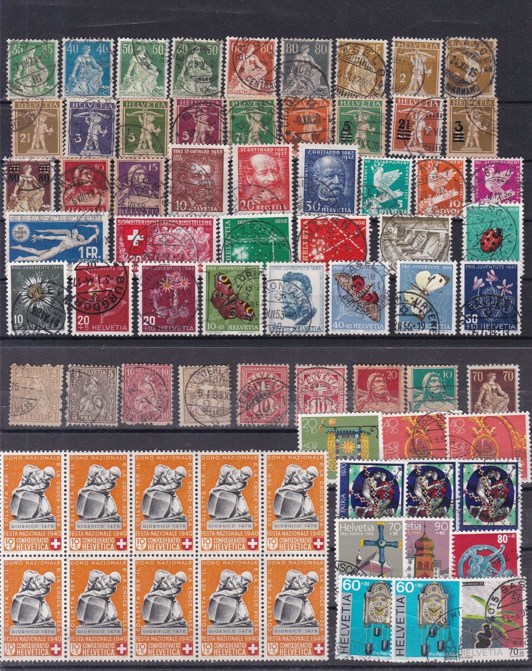 Tous les timbres: 10 Grosse CH Briefmarken-Steckkarten, bunt gemischt – D'occasion à Münchwilen AG par Nesar 1