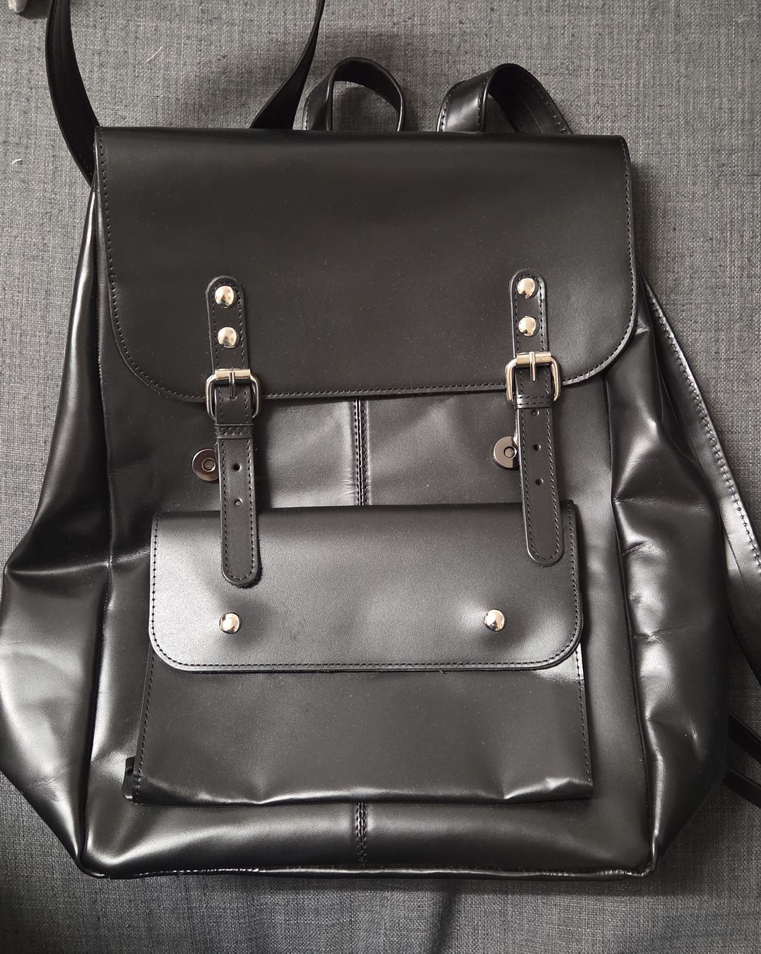 Zaini: Rucksack schwarz Echtleder 40x40neu – Nuovo (secondo la descrizione) da Subingen venduto da DENDLE20