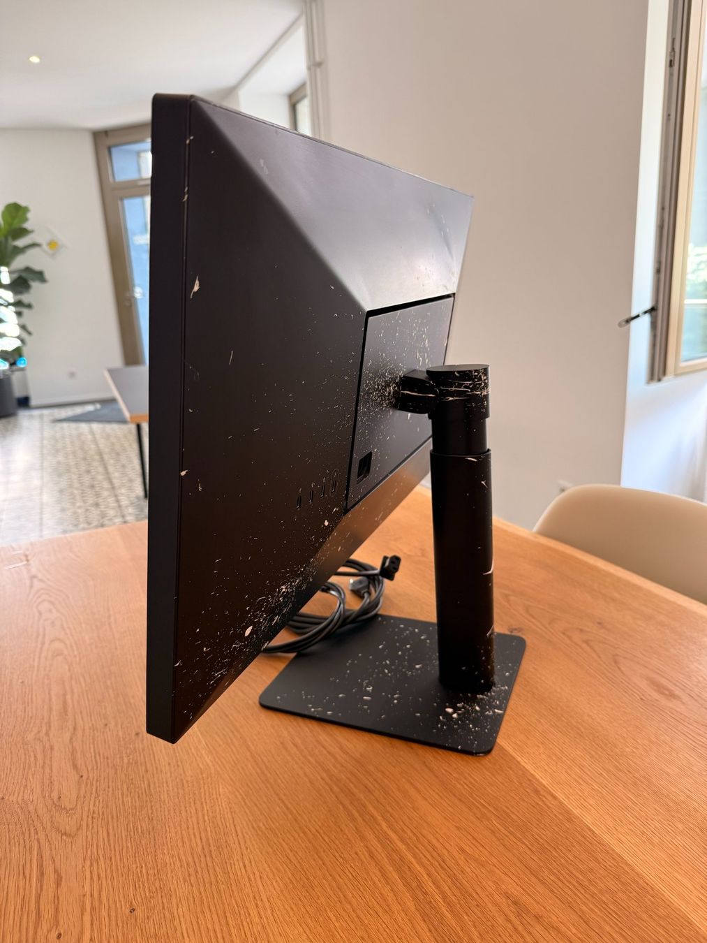 LG Monitor: Monitor LG UltraFine – Usato da Zürich venduto da kiddoroboto 1