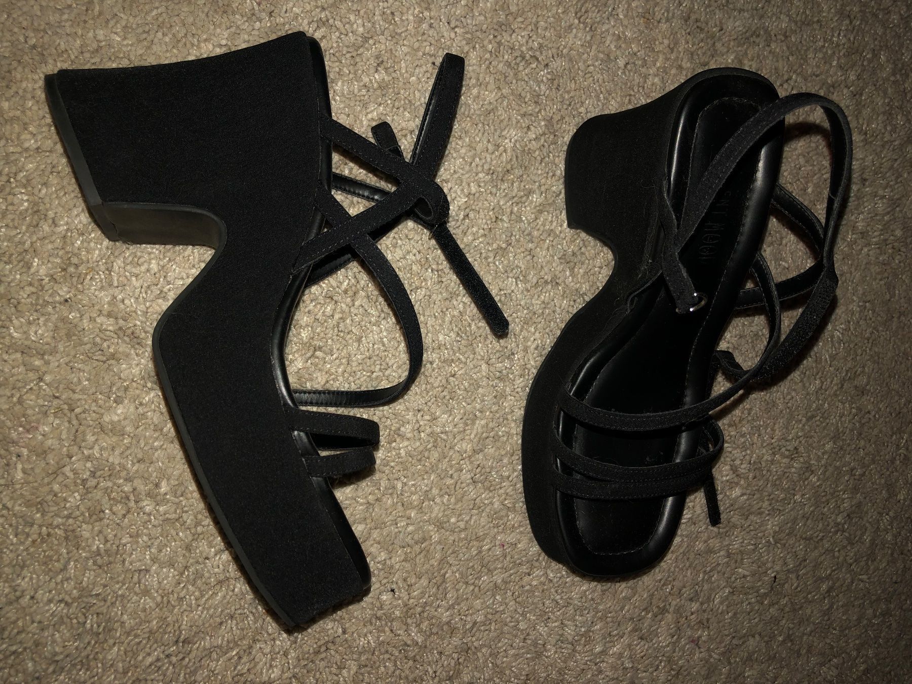 Scarpe da donna: Plattform Sandalen 39 – Usato da Schwyz venduto da Maerzetuepfli