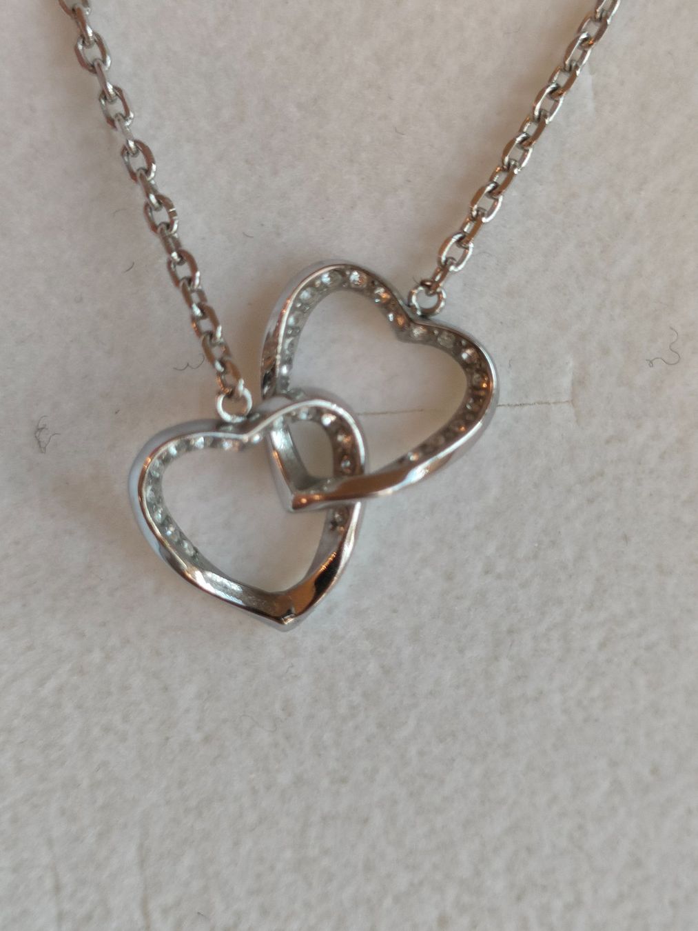 Guess Catenine: Silberkette mit Herzen von Guess – Usato da Dübendorf venduto da kol_c2ry 4