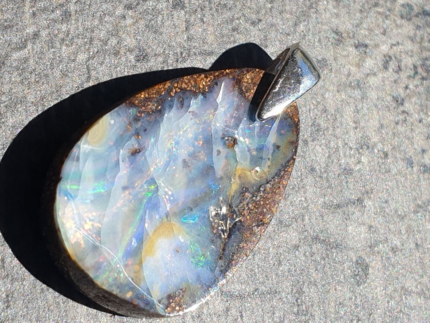 Ciondoli: Anhänger Boulder Opal. – Nuovo (secondo la descrizione) da Niederbüren venduto da Raphael014 1