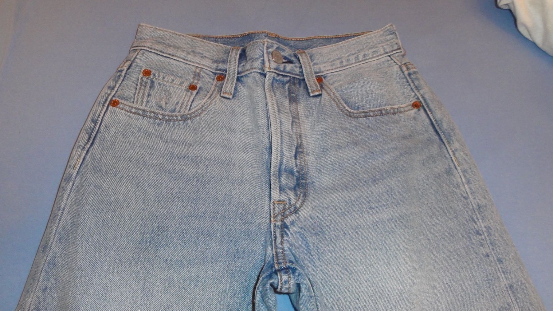 Levi's Jeans: LEVIS 501 GROSSE S (NEUWERTIG) – Usato da ZUFIKON venduto da SULMI01 1