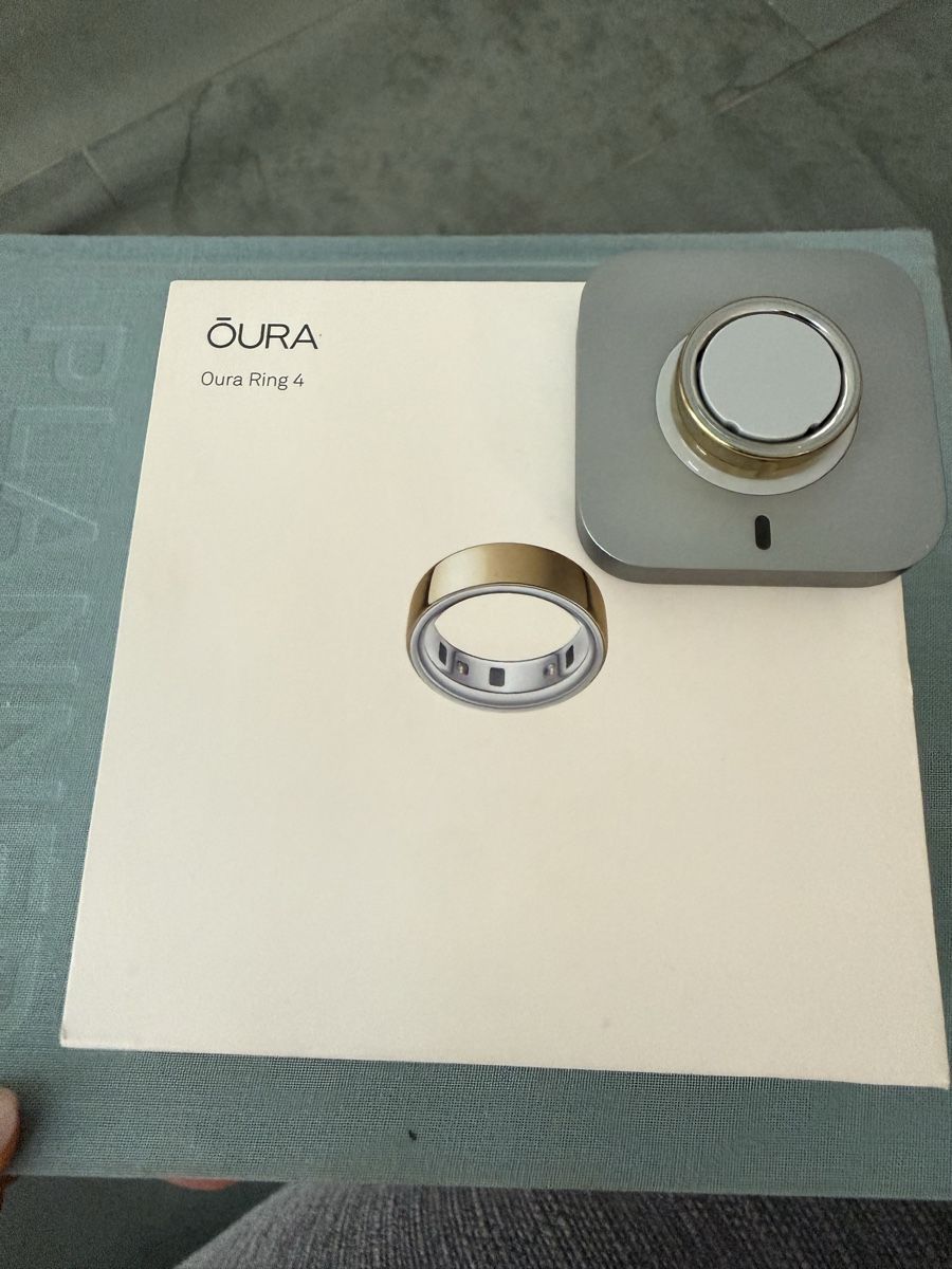 Oura Anelli: Oura Ring 4 Yellow Gold Size 9 – Usato da Thalwil venduto da belladelcarlo