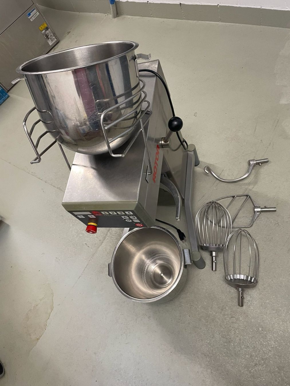 Elettrodomestici da cucina: Rotor Knetmaschine RN10/VL 2 – Usato da Engelberg venduto da ziseli9