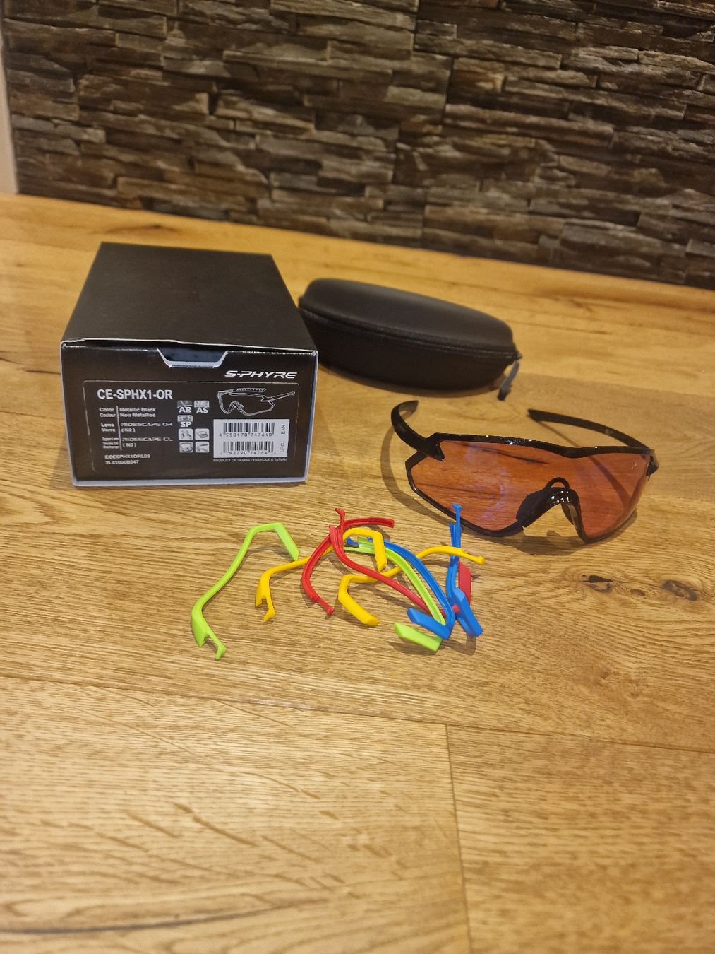 Lunettes & Verres: Sportbrille – Neuf avec emballage d'origine à Mettmenstetten par humoer