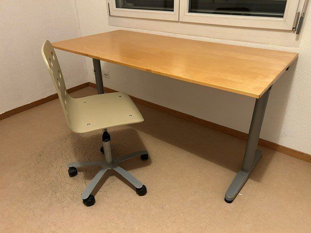 Ikea Schreibtische: Schreibtisch IKEA Galant – Gebraucht aus Wangen SZ von maiebluemli 5