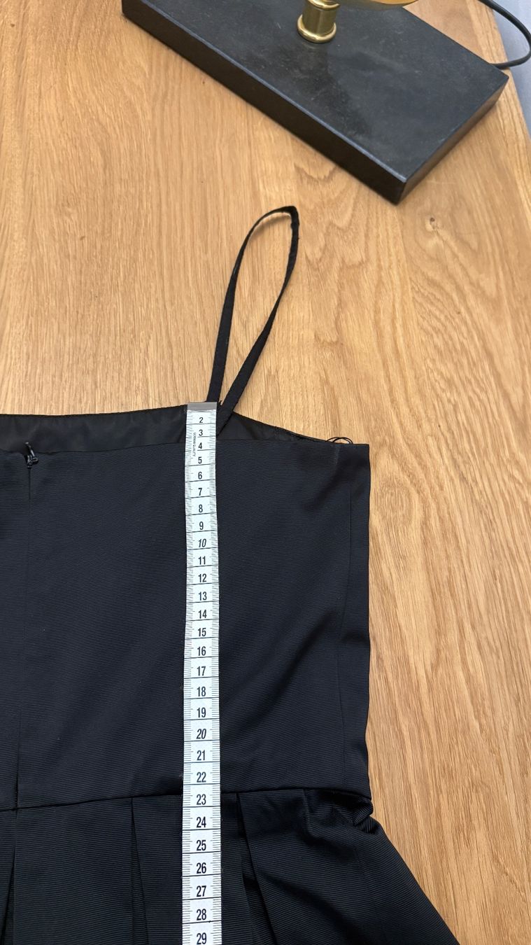 Max Mara Kleider: Klassisches MAX MARA KLEID schwarz Coco Abendkleid – Gebraucht aus Faulensee von Liebes_Kind_2019 3