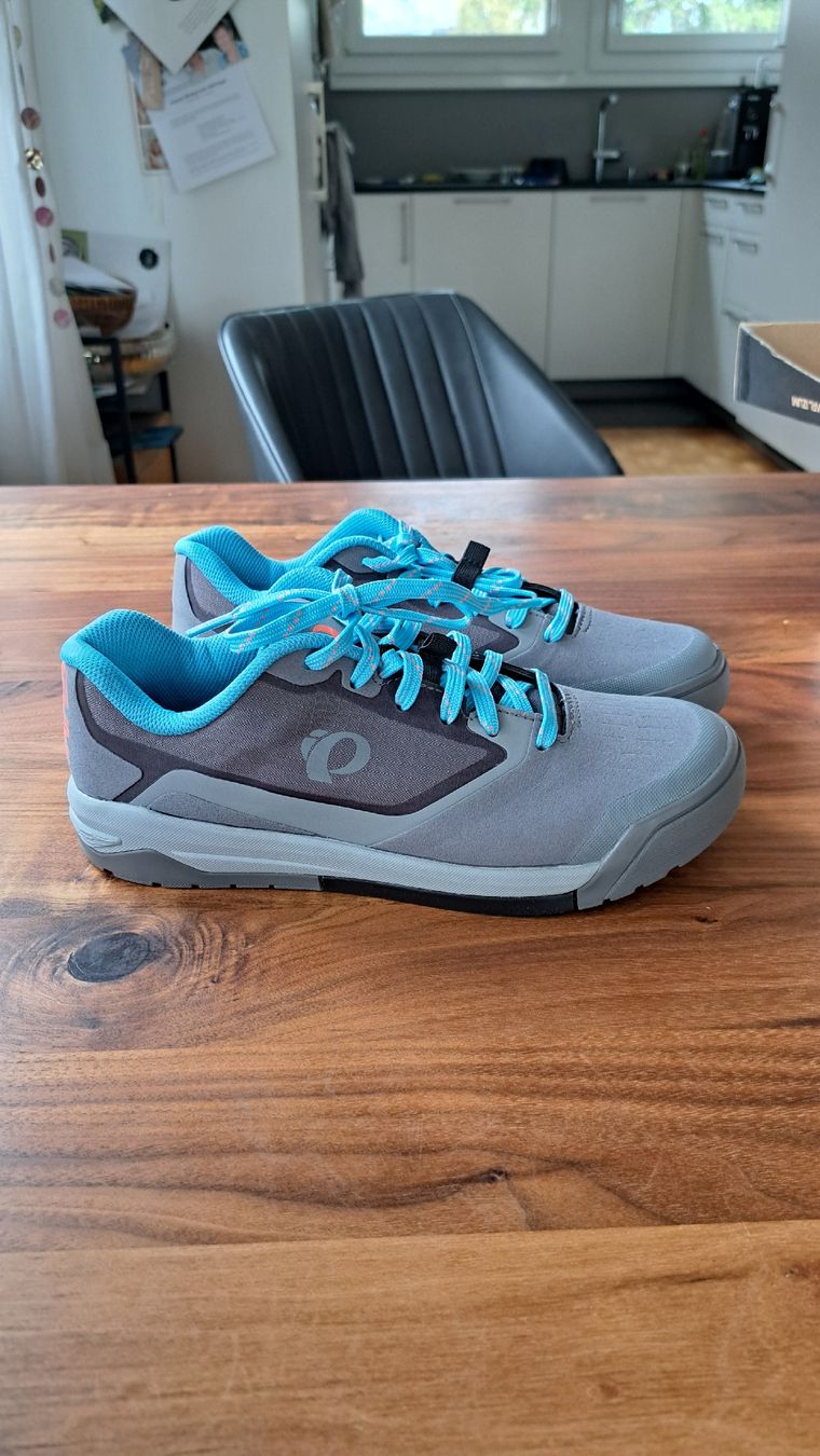 Pearl Izumi Scarpe da donna: Bikeschuhe Pearl Izumi Gr. 37 – Nuovo e nell'imballaggio originale da Brunnen venduto da Yjoe 1