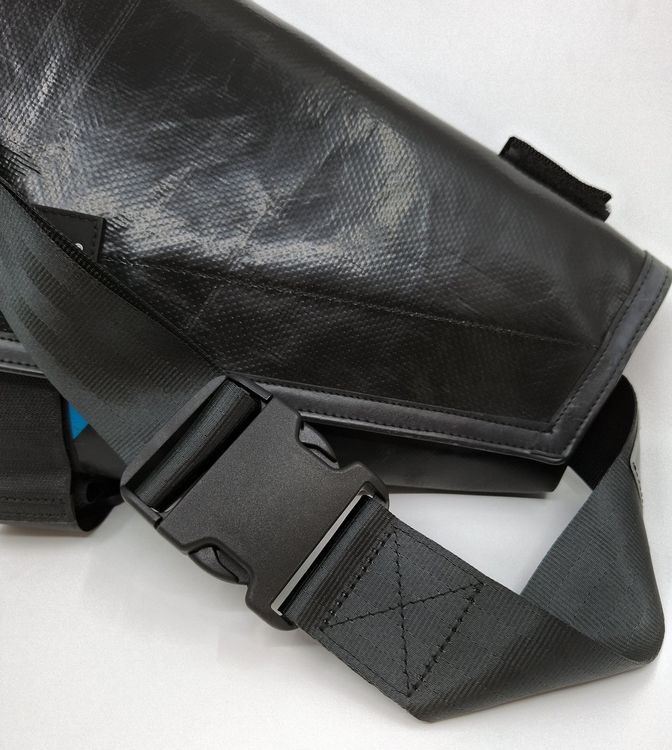 FREITAG F-CUT F713 Knight Rider Schwarz/blauer Hip Bag (Neuf avec